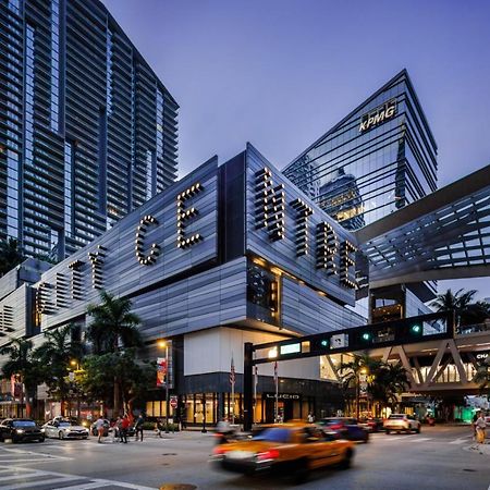 Serene Full Bed With 50 Inch Smart Tv, Netflix, Airplay, Mini-Fridge, And 500 Mbps Wifi Near Fiu, Dolphin Mall, Airport 마이애미 외부 사진